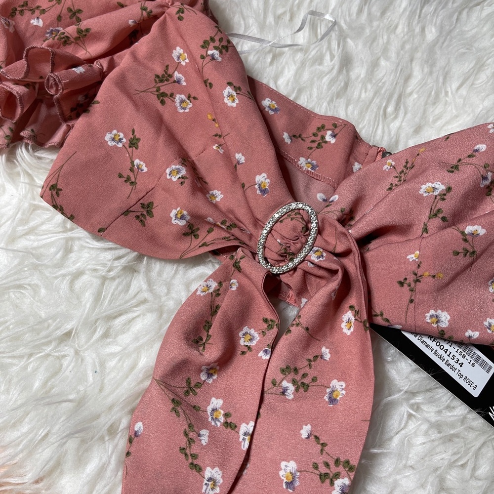 Nasty Gal A large Rose Please Diamante buckle top - Picture 5 of 9